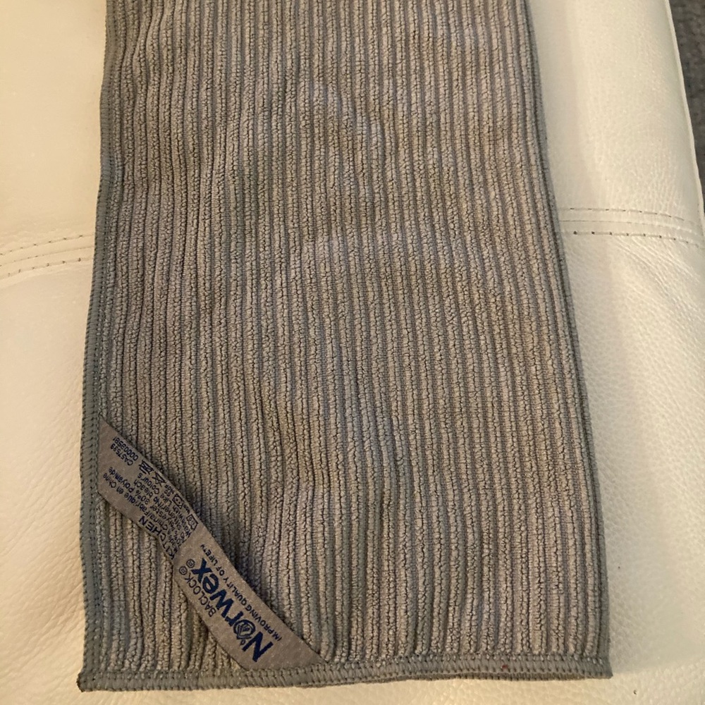 Norwex Kitchen Cloth (Color is graphite)